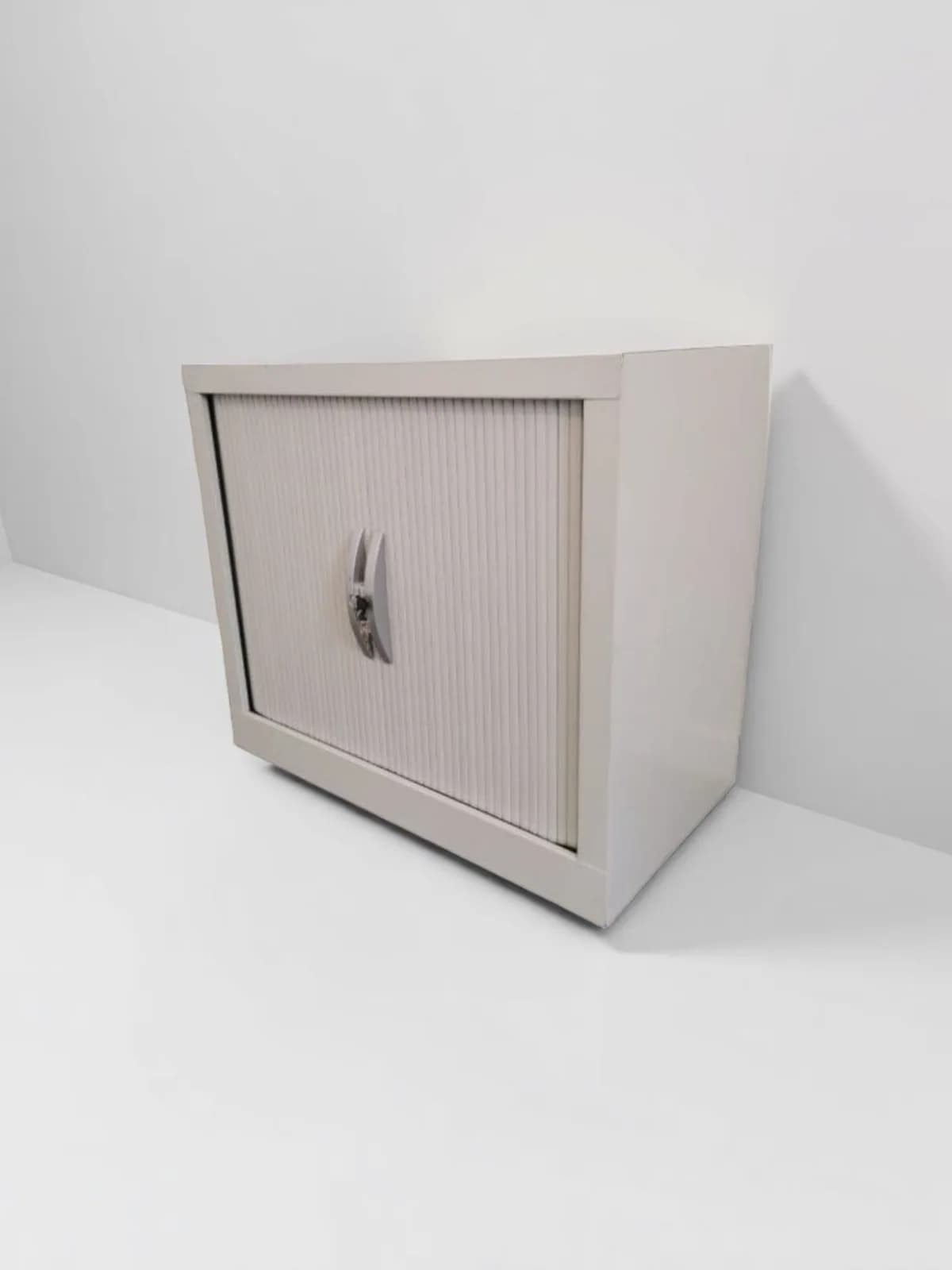 Armoire basse Haworth avec clé 80x73cm Armoire basse Haworth avec clé 80x73cm — mobilier de bureau professionnel au Maroc